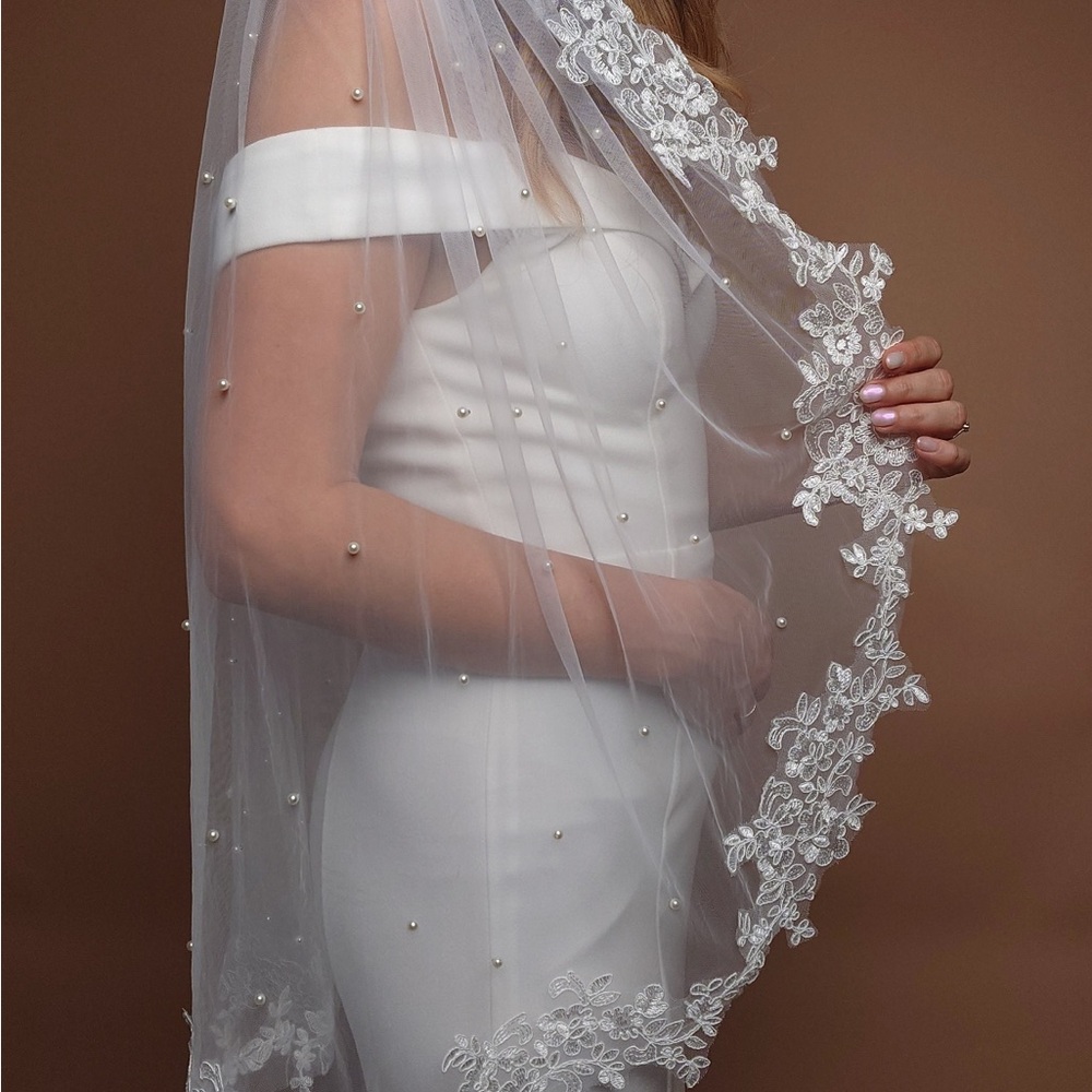 Fingertip Length Ivory Lace with Pearl Veil